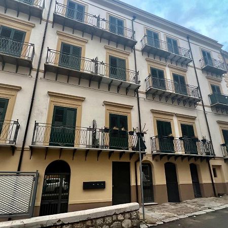 Guest House Colonna Palermo Dış mekan fotoğraf